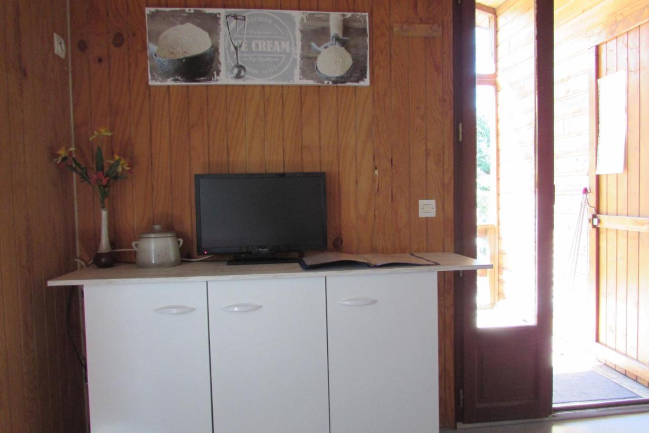 Les Chalets Du Verger Des Ascarines Corneilla-de-Conflent Exterior photo