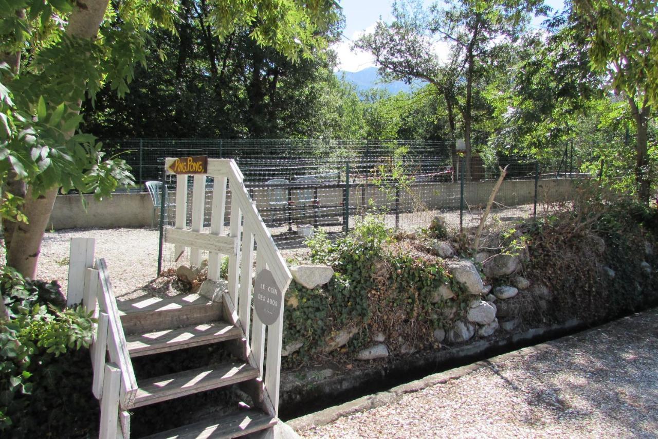 Les Chalets Du Verger Des Ascarines Corneilla-de-Conflent Exterior photo